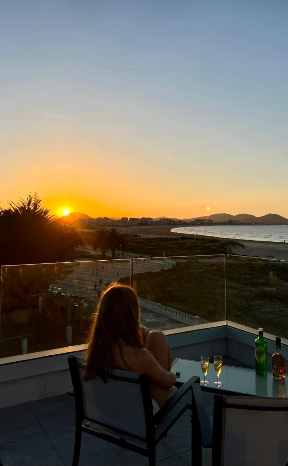 Lujosa Casa En Primera Linea Playa Increibles Vistas Mar 라레도 외부 사진